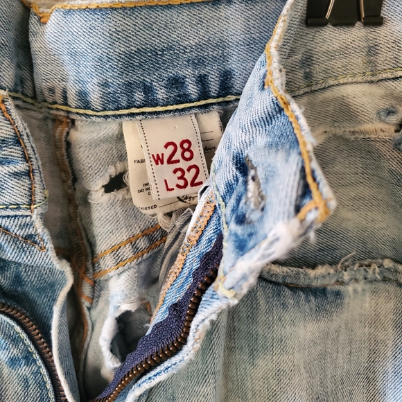 ABERCROMBIE & FITCH MENS JEAN ONE OF A KIND - Picture 10 of 12